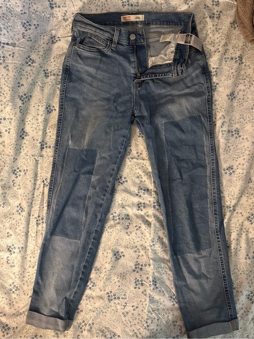 Classic Mid Wash Women’s Jeans